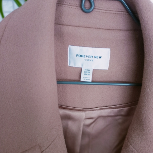 Near New Forever New Curve Miley Wrap Coat - Picture 5 of 5